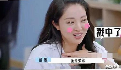 警花张津瑜“厕所门”再次引爆网络，背后真相逐步揭开