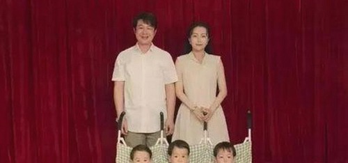 娱乐吃瓜博主言论真假辨析，背后真相与谣言并存